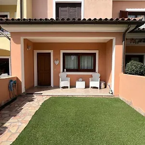 Casa vacanze Villetta A Schiera Super Wi-fi, Olbia